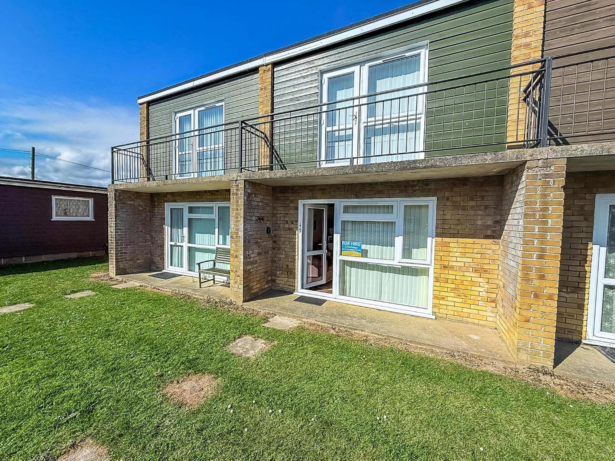 Lovely 4 Berth Chalet To Hire In Hemsby Nearby The Beach Ref 18177B Buitenkant foto