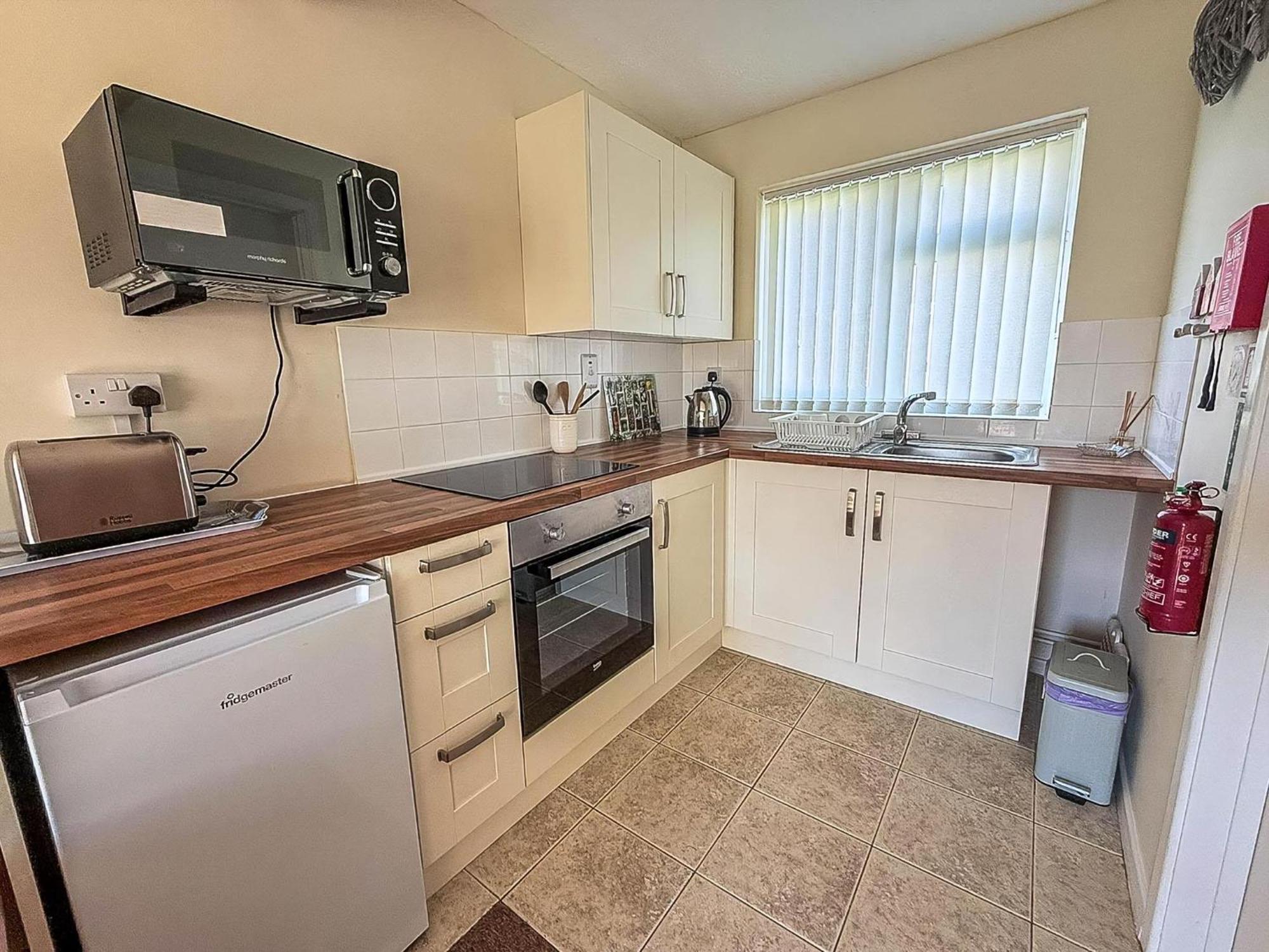 Lovely 4 Berth Chalet To Hire In Hemsby Nearby The Beach Ref 18177B Buitenkant foto
